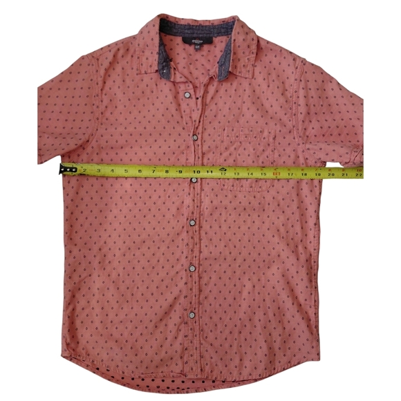 Men's Casual Button Down Shirt - Coral - Picture 2 of 6